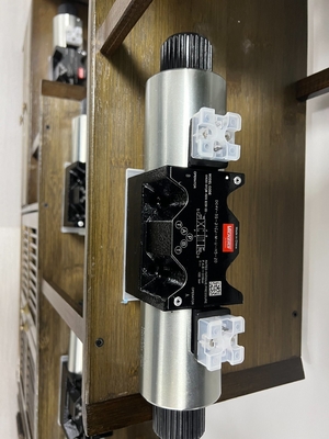 DG4V-5-3CJ-M-U-H7-29-EN124 パッケージ総重量5000kgの電磁弁