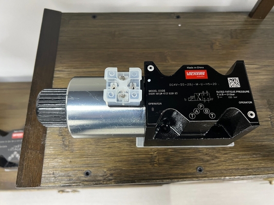 液圧ポンプ Dg4V-3-6c-M-H-H7-60-En210 6045319-001 モデルコードのための電磁弁