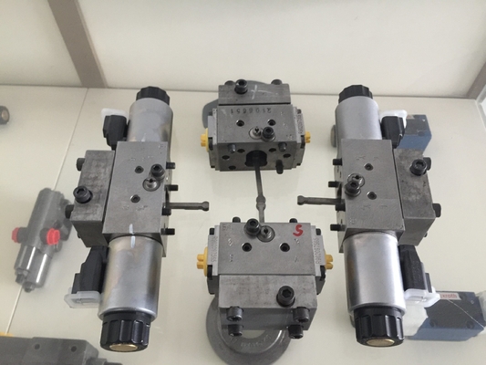 標準型水力ポンプ部品 内部スレッド接続 A4vg28ep A4vg40ez 水力バルブ