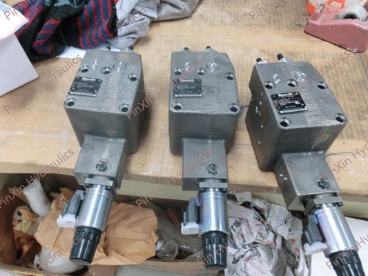 A11vlo190/260 Lrdh バルブ 掘削リグと水力ポンプの元の制御バルブ