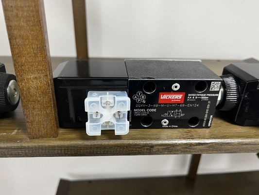 工業用 電磁弁 Dg4V-3-2al-M-U-H7-69-En124 液体スペアパーツ