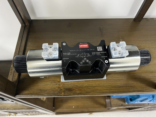 DCソレノイドバルブ圧力 普通温度 水力部品 Dg4V-3-6c-M-U-H7-69-En124