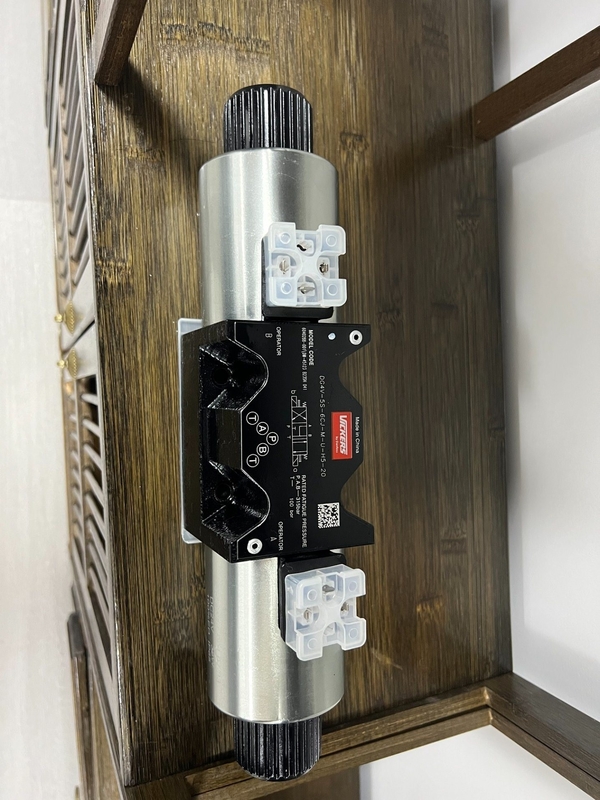 工業用 パイロット操作用電磁弁 Dg4V-5s-6cj-M-U-H5-20
