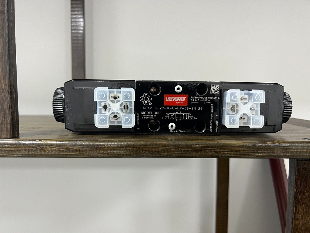 家庭用 電磁弁 Dg4V-3-2c-M-U-H7-69-En124 コントロール 液体スペアパーツ